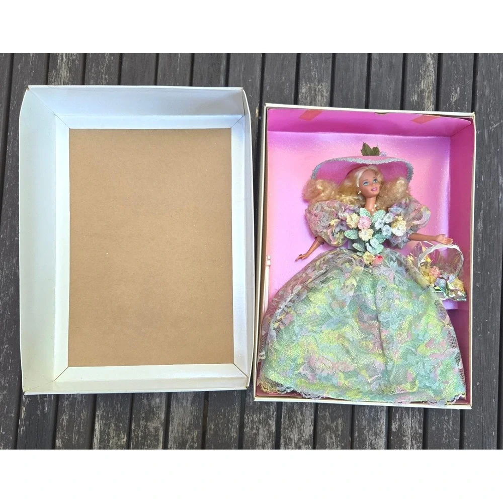 Vintage 1994 Spring Bouquet Barbie Doll Enchanted Seasons Collection Mattel
